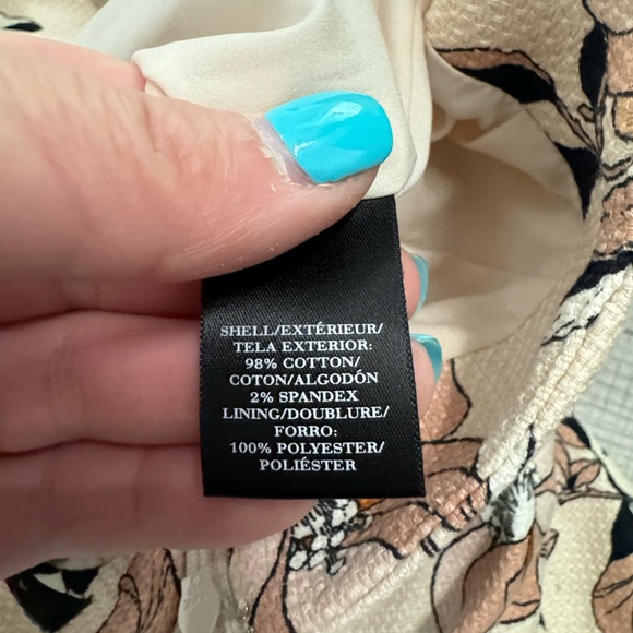 Ann Taylor knee length floral skirt- size 8P - Picture 7 of 7